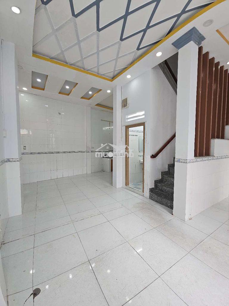 Nhà 3 lầu tạ quang bửu diện tích to giá tốt - Ảnh 3