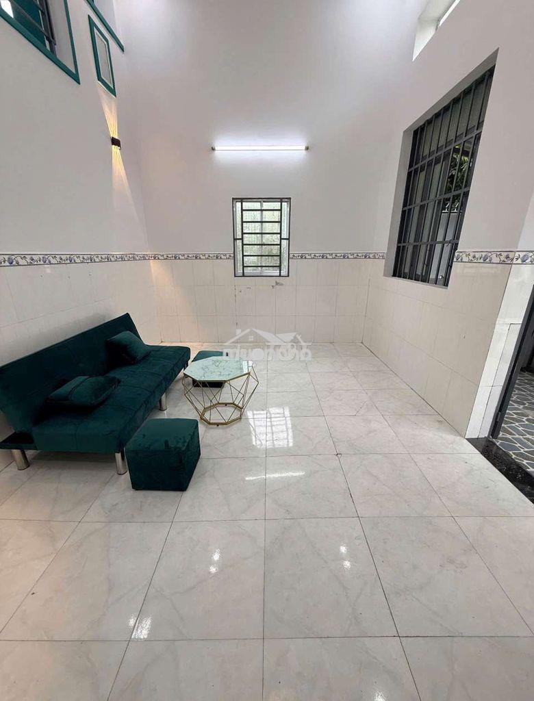 Nhà cấp 4 có 3 phòng ngủ (có phòng ngủ dưới) 450tr có sổ giáp hóc môn - 4