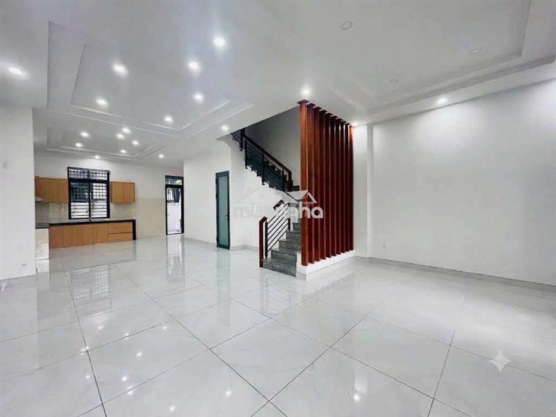 Nhà phố lakeview city trống suốt 4pn 5wc nội thất cơ bản 30triệu
