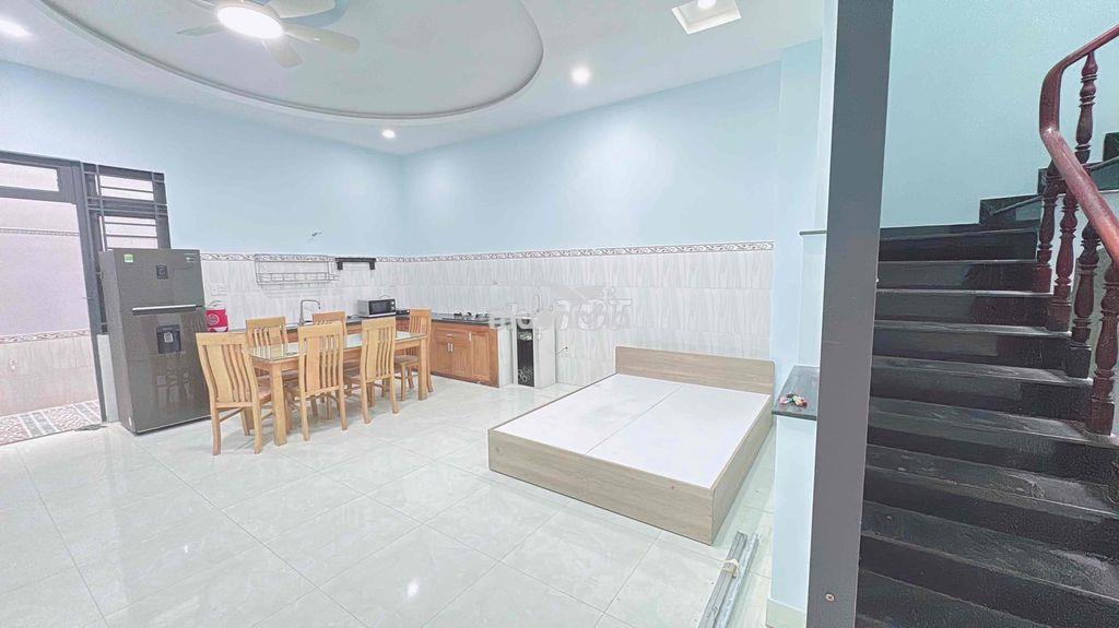 Tôi cần cho thuê phòng rộng 45m2 đầy đủ nội thất - Ảnh 2