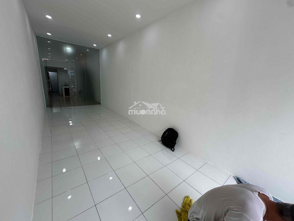 Mặt bằng kinh doanh trung tâm ngã tư thủ đức - Ảnh 3
