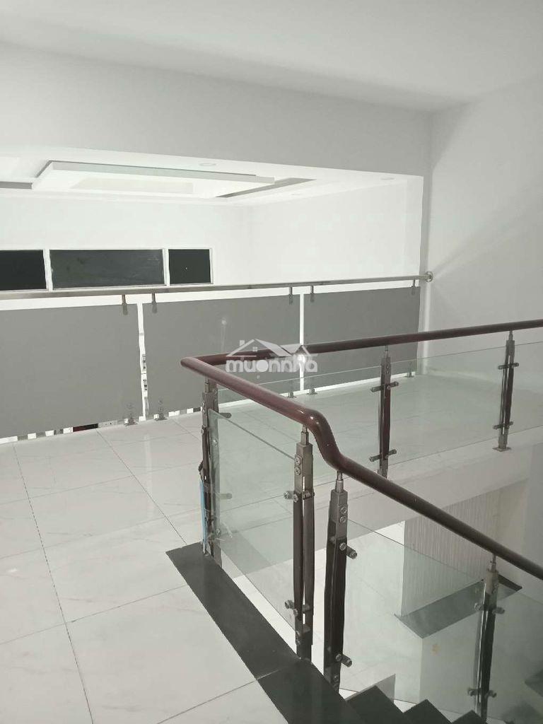Nhà cho thuê mới sơn sửa lại sạch đẹp.khu c phạmhùng dt 5x18. giá 14tr - Ảnh 4