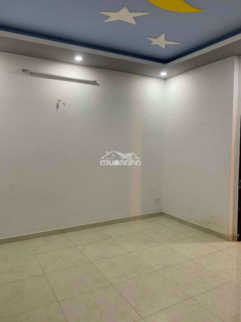 Nhà nở hậu 4,5×13m – gần trường lê trọng tấn – hẻm 6m xe hơi  - Ảnh 4