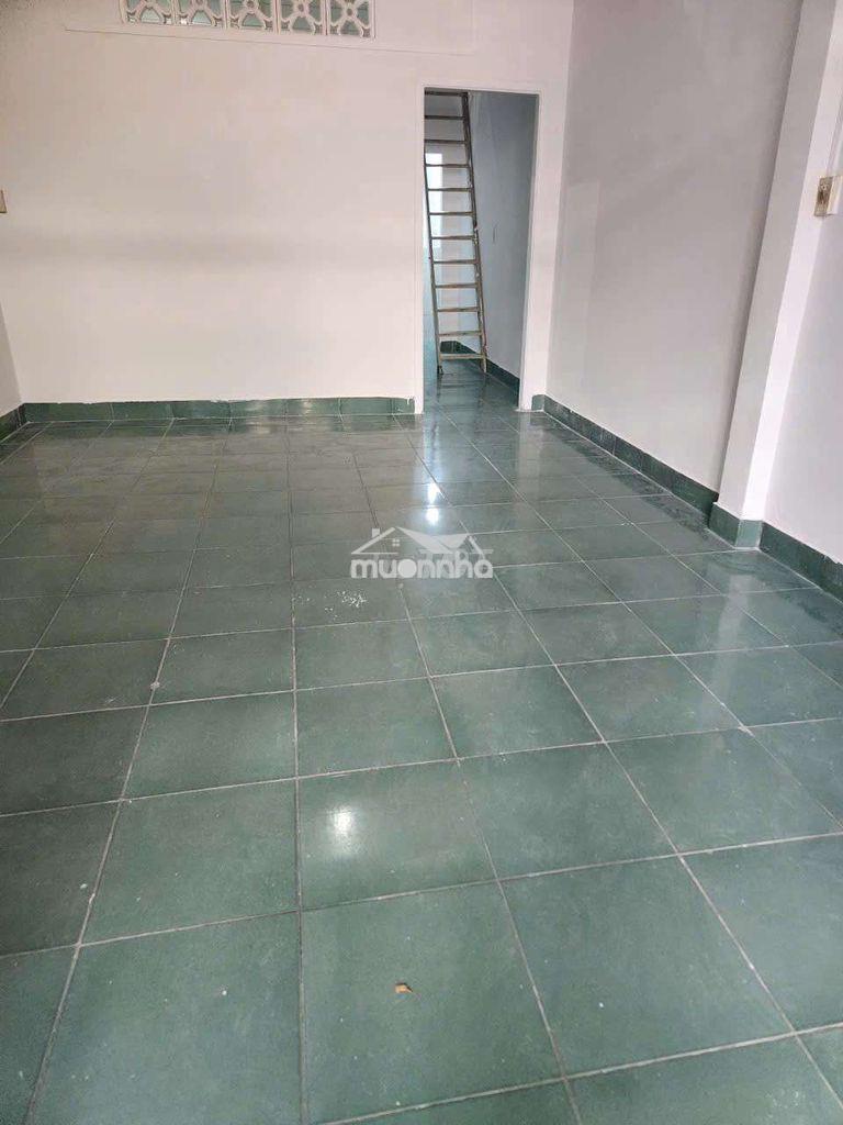 Nhà hẻm ba gác khu vực an ninh dân cư đông đúc gần chợ trường học - Ảnh 3