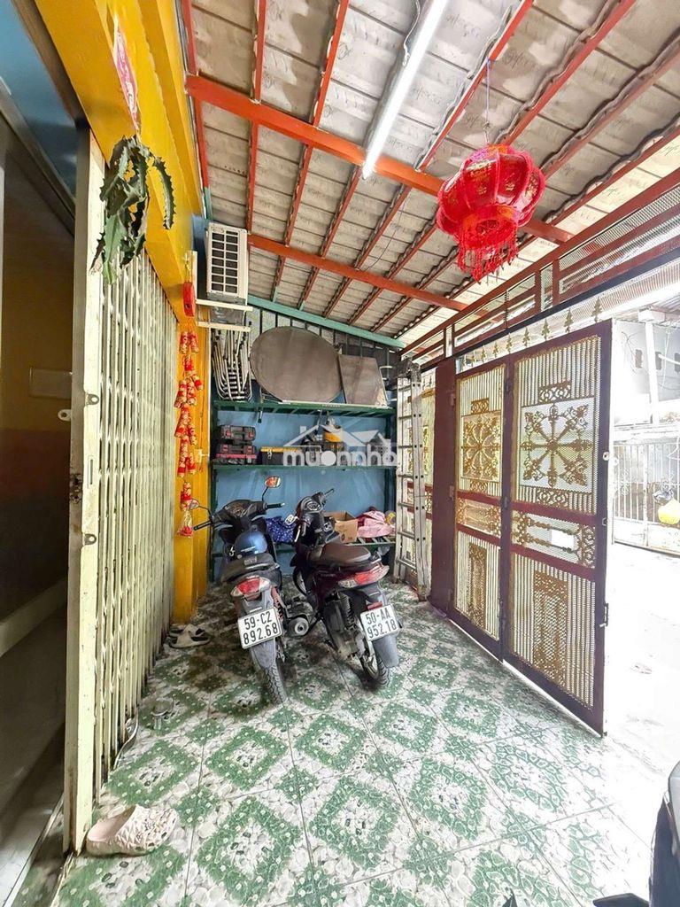 Mình muốn bán nhà lý phục man