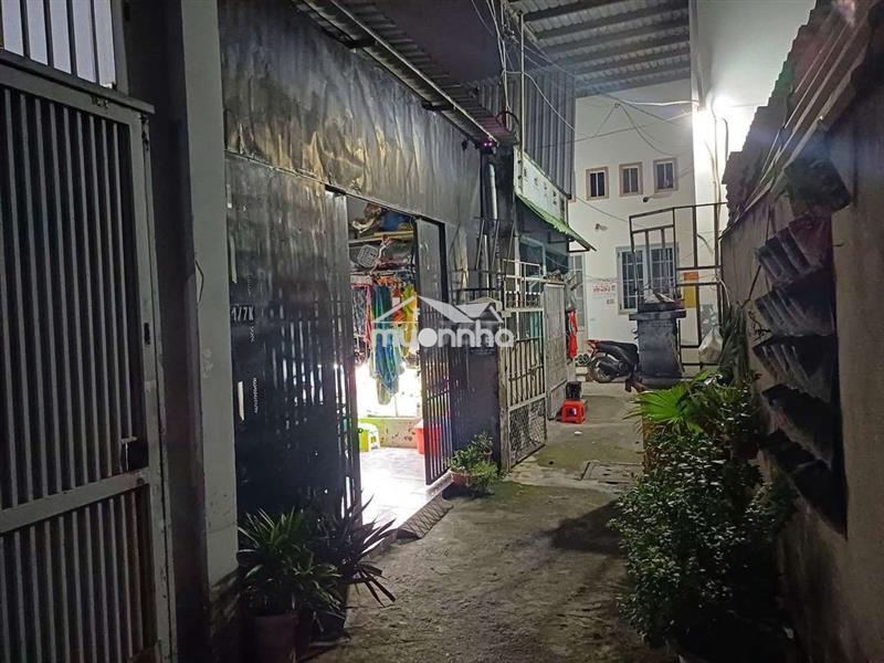 Bán nhà bà điểm shr 80m2 3tỷ9 hẻm ba gác