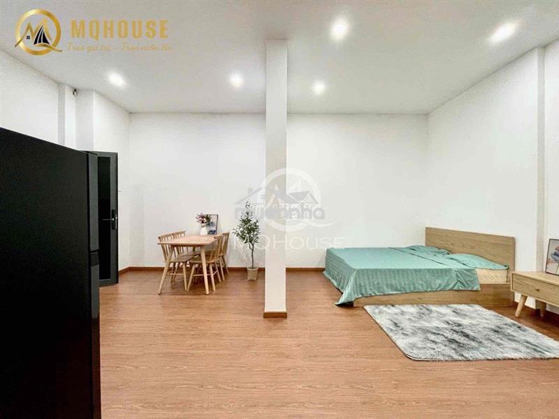 Căn hộ tách bếp 40m2 máy giặt riêng - full nội thất tại hoà bình