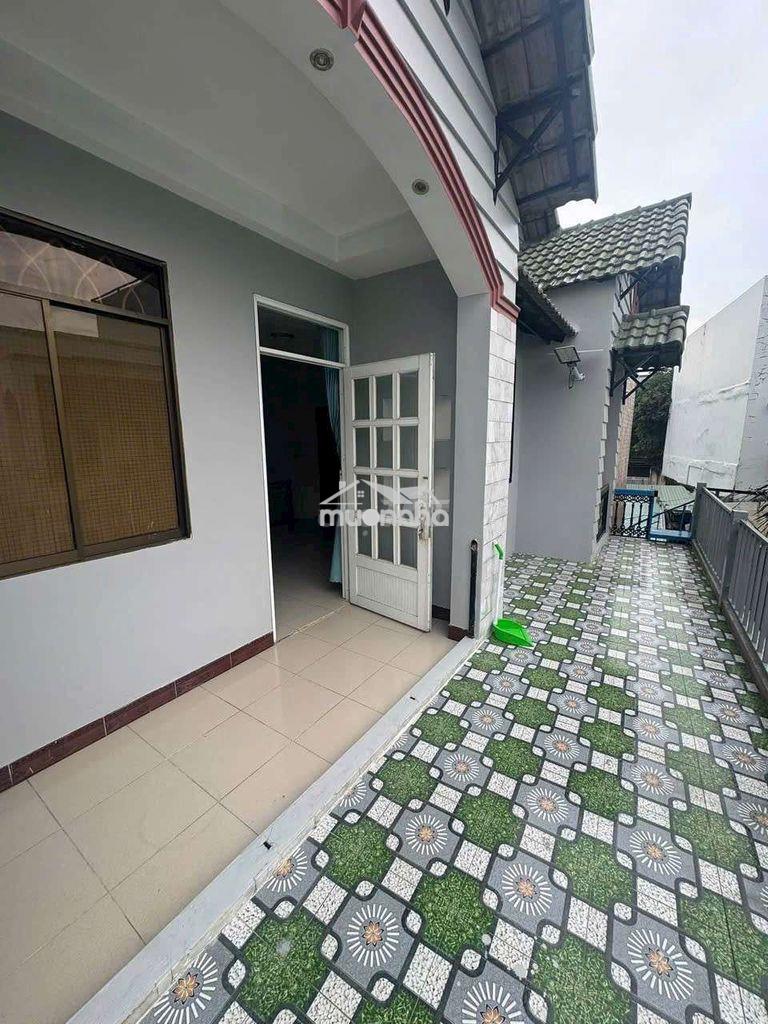 Nhà ngang 10m sân đậu oto 7 chỗ, 4pn, full nội thất đường 2 trường thọ - Ảnh 2