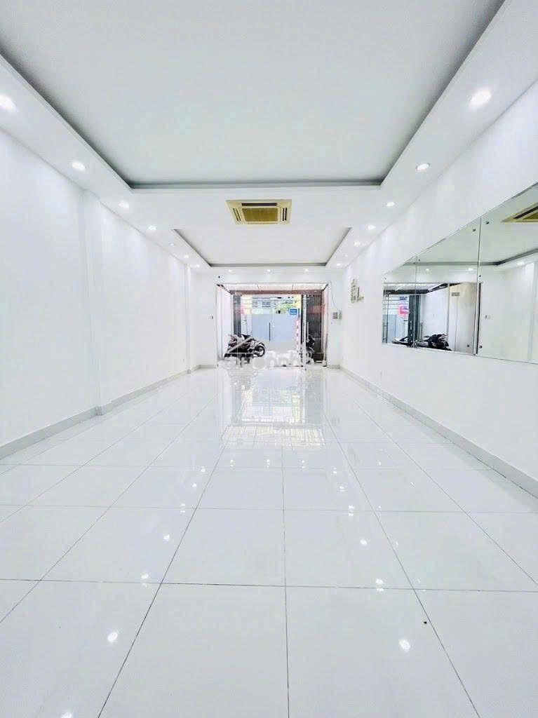 Siêu phẩm giá tốt - 10d đặng văn ngữ, p.10, pn - 4 tầng, dtsd 400m2 - Ảnh 2