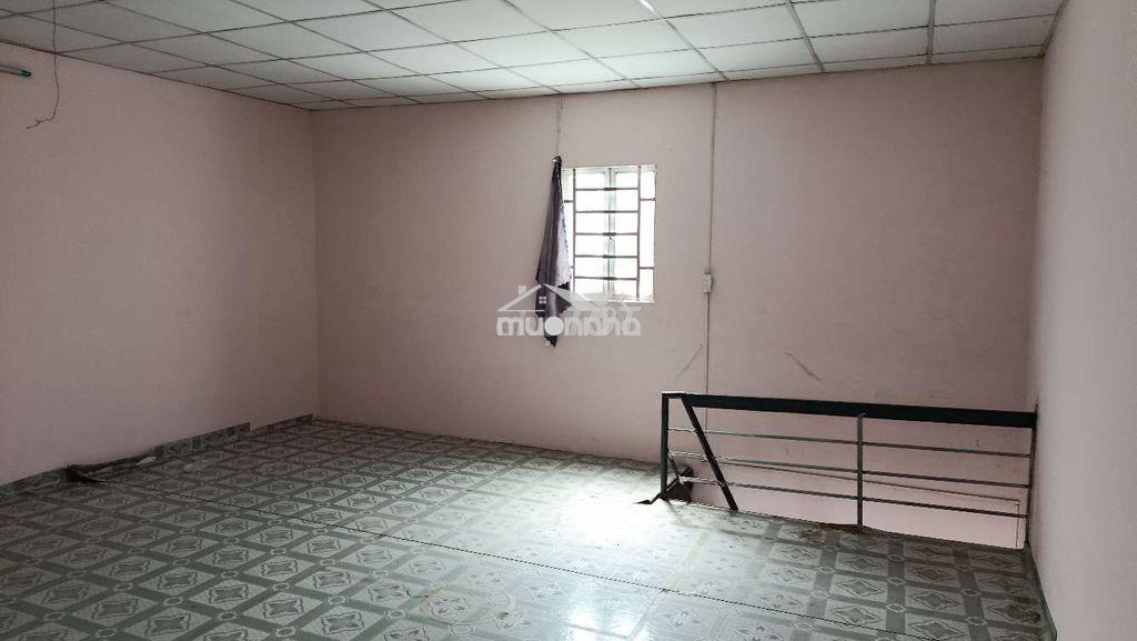 Nhà cấp 4 1tr 1 gác suốt xe hơi tới nhà ngay ngã 4 bình phước - Ảnh 4