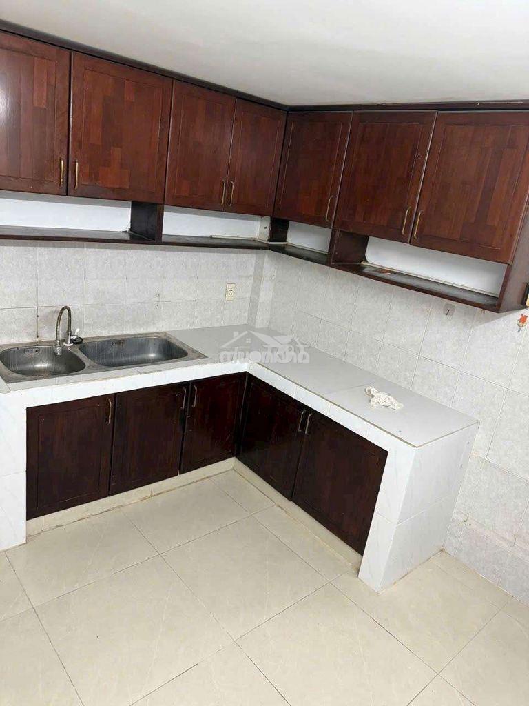 Cho thuê nhà 3pn 4wc ngay chân cầu bình triệu, giá chỉ 10 triệu  - 2