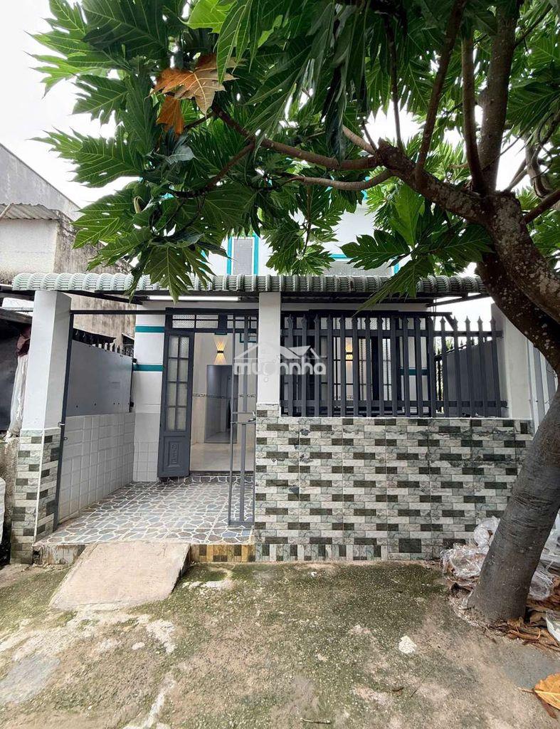 Nhà cấp 4 có 3 phòng ngủ (có phòng ngủ dưới) 450tr có sổ giáp hóc môn - 2