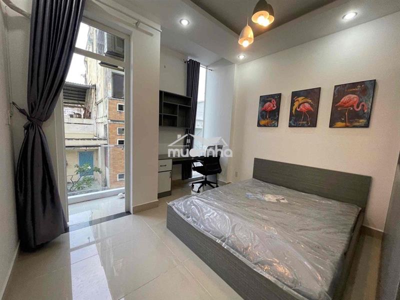Cho thuê căn hộ ban công full nt ph cô giang gần cầu ông lãnh quận 1