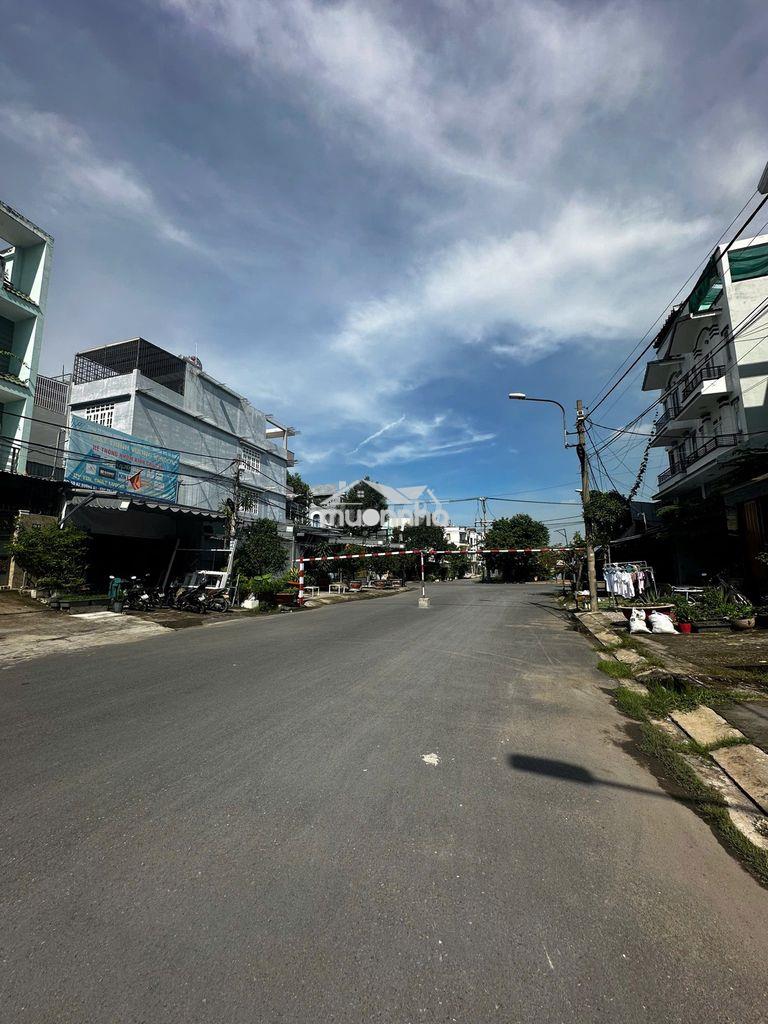 Bán nền góc mặt tiền 20m, sổ cty sg chợ lớn, 147m2,xây dựng ra sổ liền - 3
