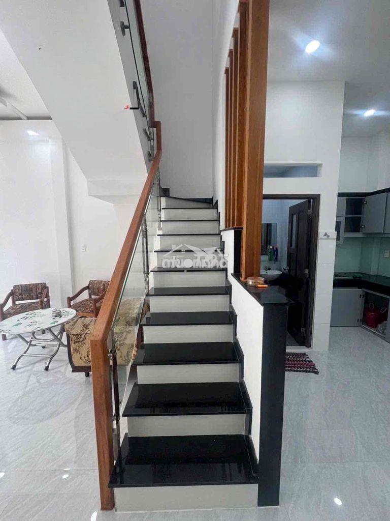 Cho thuê nhà vườn lài mới tinh cực đẹp : 4,5 x 12 m đúc 1 lầu : 2pn - Ảnh 2