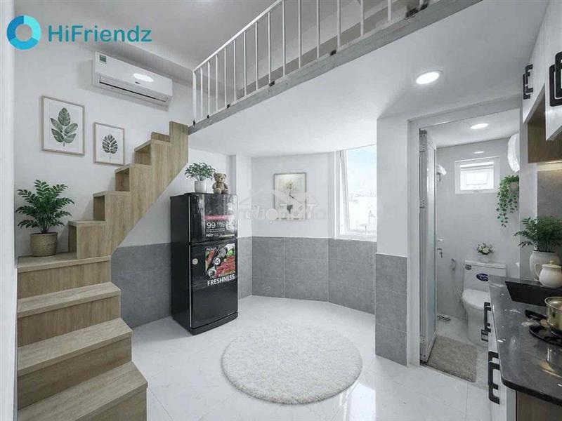 Trống phòng duplex cửa sổ trời ngay đh công nghiệp_ đh văn lang