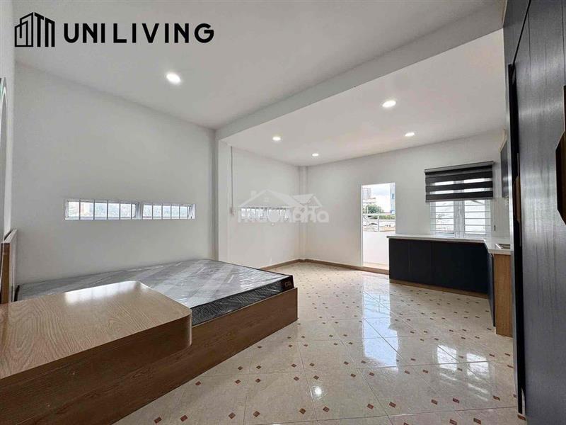 Căn hộ ban công gần vạn hạnh mall , trung tâm quận 10
