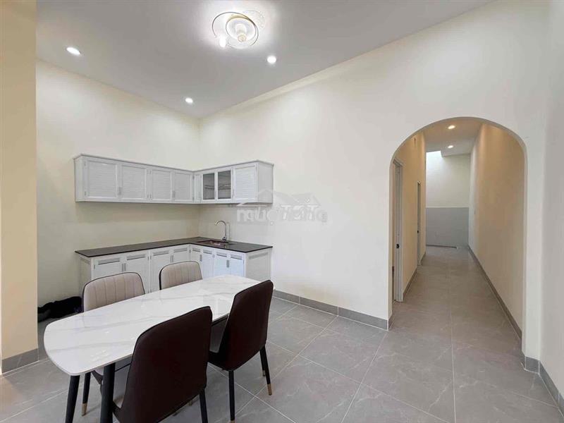Cần bán nhà đẹp - vị trí đẹp
