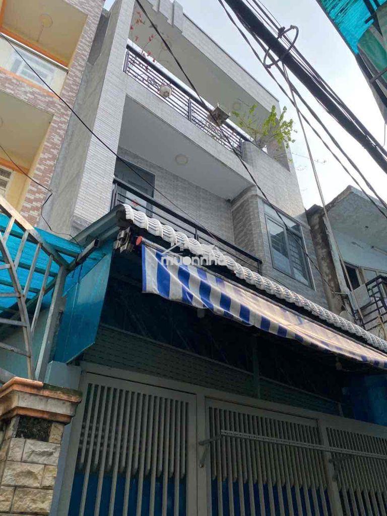 Ngang 5m nở 6m dài 13m 3 tầng 3 phòng 2 sân thượng giá thuê 13 triệu