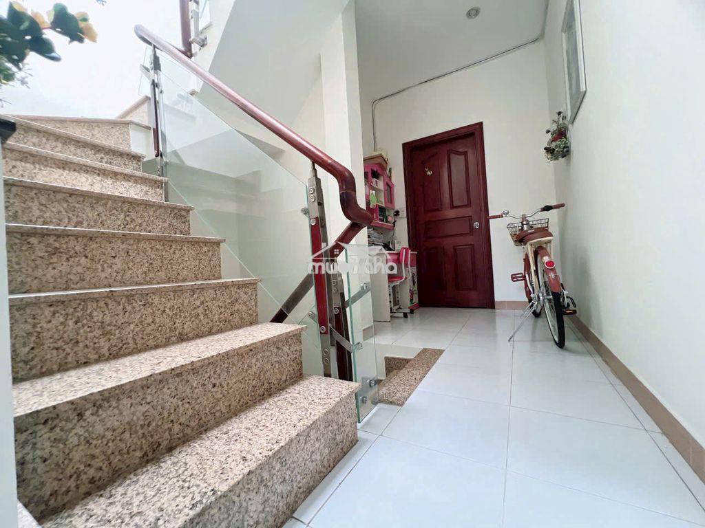 Nhà đẹp q4- hẻm 1 xẹt- 42m2- 4 lầu đúc- ko qh- chỉ 5 tỷ nhỉnh - Ảnh 2