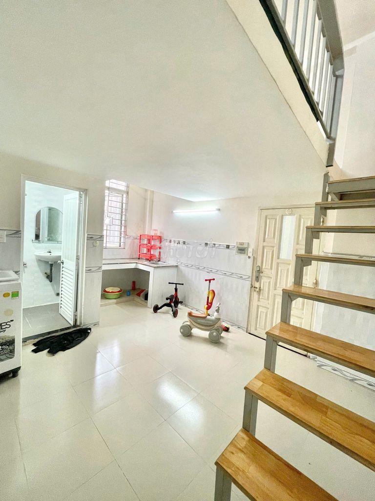 Phòng trọ cao cấp có gác, cửa sổ lớn hẻm 160 nguyễn văn quỳ q7 giá rẻ