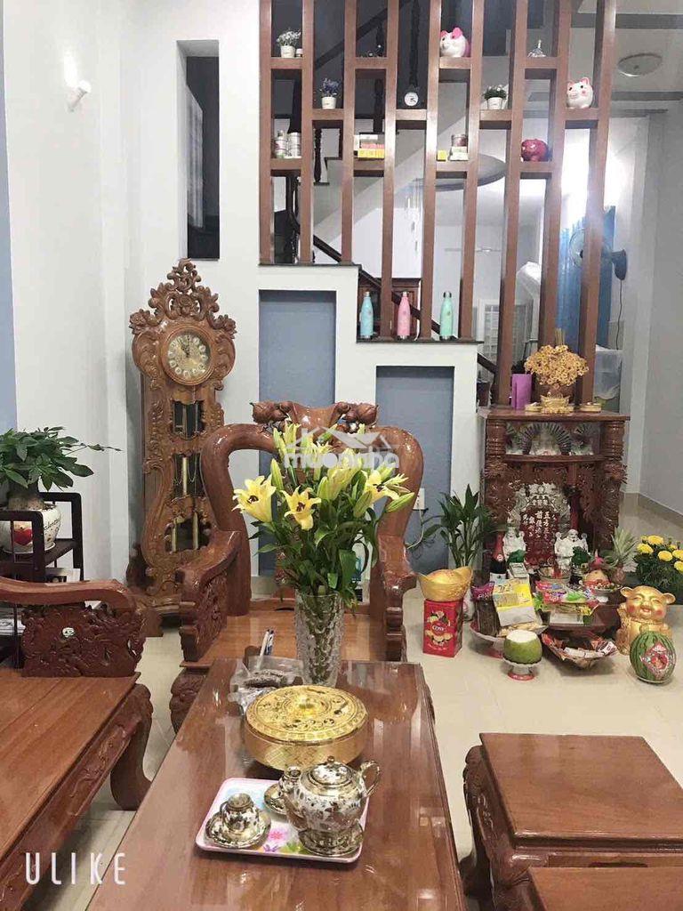 Nhà 3 tầng hẻm xe hơi đậu trước nhà, kdc hồng long, quốc lộ 13