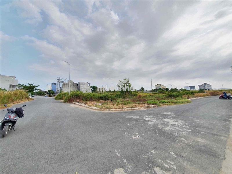 Đất mt đường 20m dự án c45 cảnh sát hẻm 512 nguyễn văn tạo