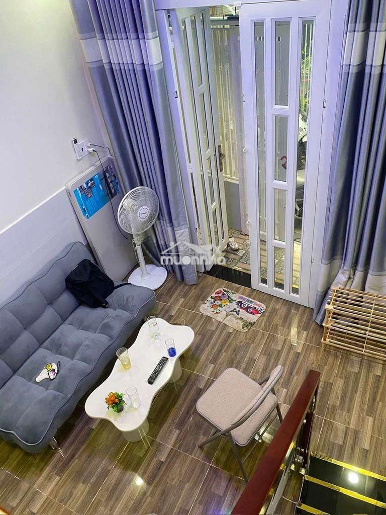 Cho thuê nhà q1, trệt 2 lầu sân thượng, đầy đủ nội thất