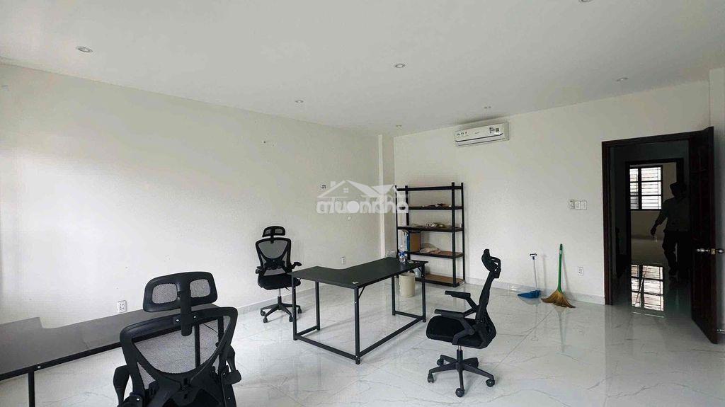 🔥🔥 Cho thuê nhà phố có hầm cityland gò vấp. full máy lạnh chỉ 40tr - Ảnh 2