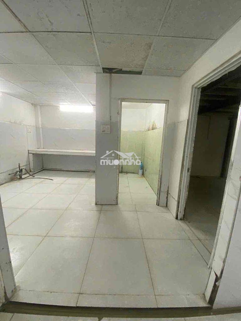 Nhà ngang dài, cấp 4 , bán gấp - Ảnh 3