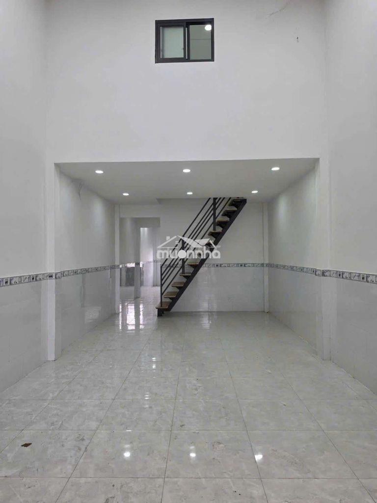 Nhà đổ lửng 4x18m, hẻm bà điểm 4 gần trường bùi văn ngữ xã bà điểm cũ