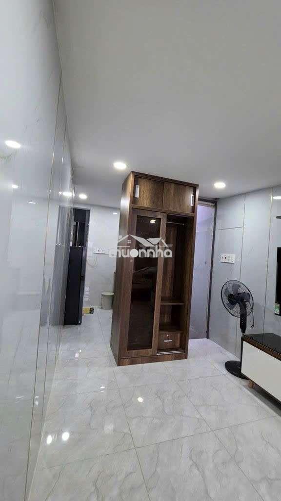 Cho thuê nhà nguyên căn hẻm ba gác mới xây full nội thất cc 2lâu2pn3wc
