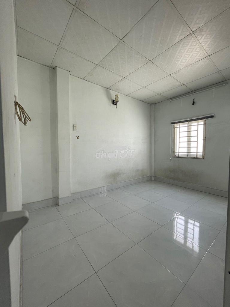 Nhà ngay chợ hạnh thông tây - Ảnh 3