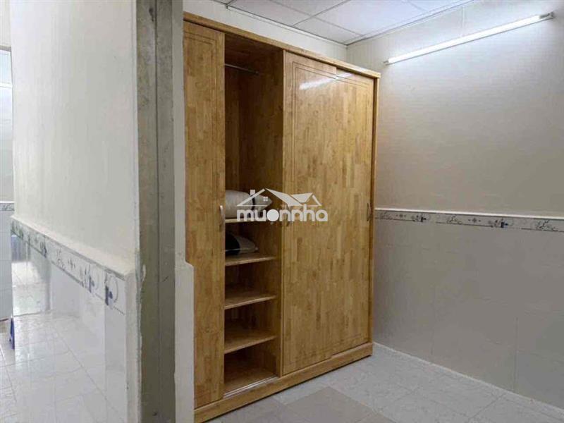 Nhà đẹp sạch sẽ 2pn 1wc đs 4 có sân