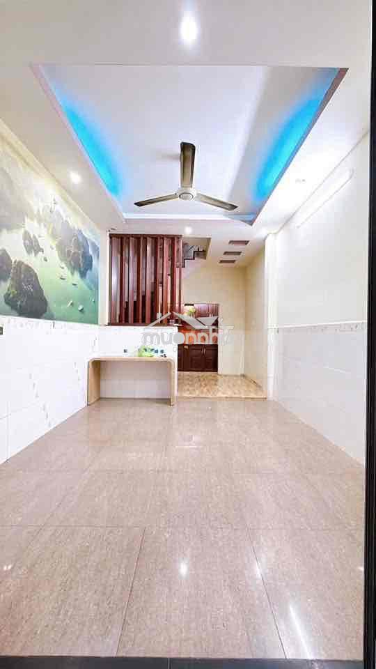 Bán nhà 5 tầng btct khu an ninh và yên tĩnh trên đường tôn đản