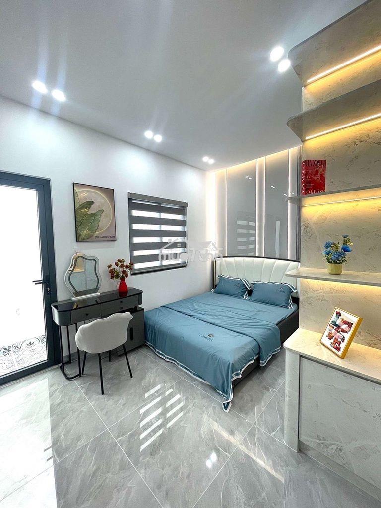 Nhà đẹp 2 tầng gần e mart - 51m² hxh - 3pn - nhỉnh 6 tỷ  - 4