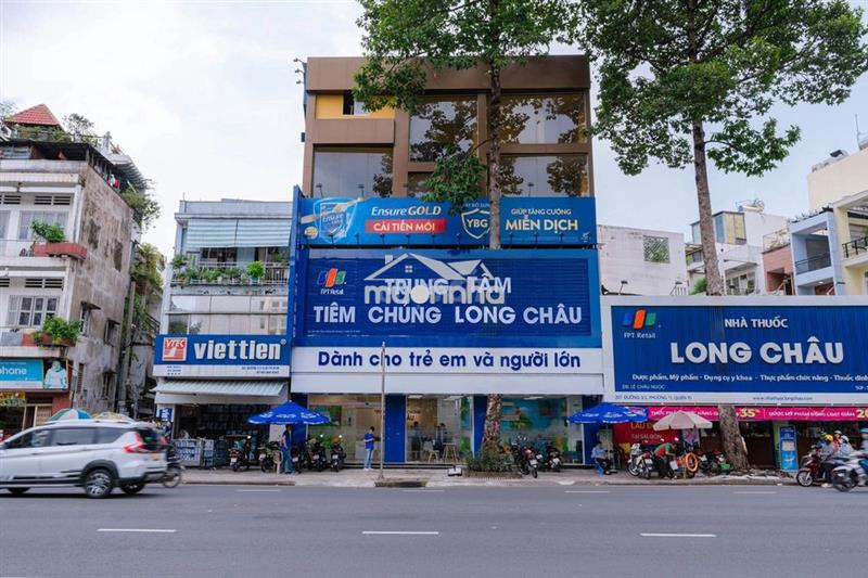 Cho thuê nhà mt đường 3/2, p10, quận 10. dt: 10x30m. trệt 3 lầu