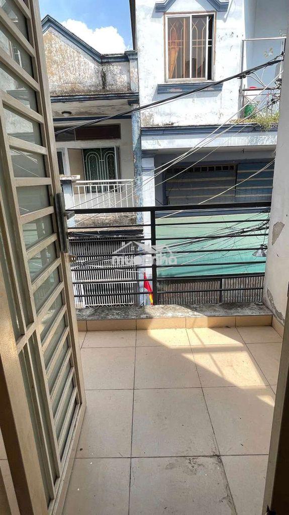 Cho thuê nhà nguyên căn 1 trệt 1 lầu 2pn 2wc hướng đông nam giá  10tr - Ảnh 4