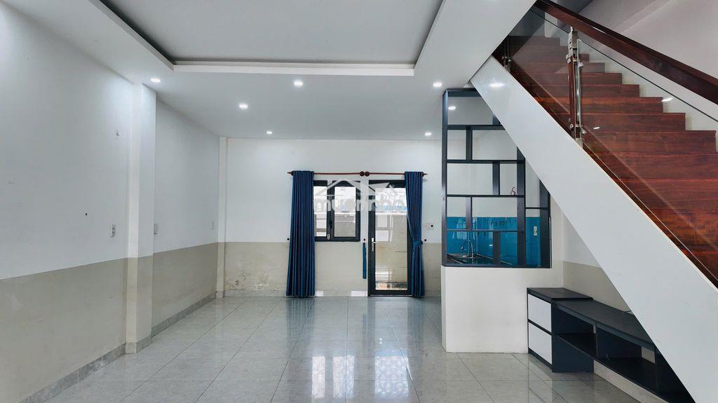 Cho thuê nhà nguyên căn 2pn 2wc nội thất đầy đủ ngay trường đại học vđ - Ảnh 2