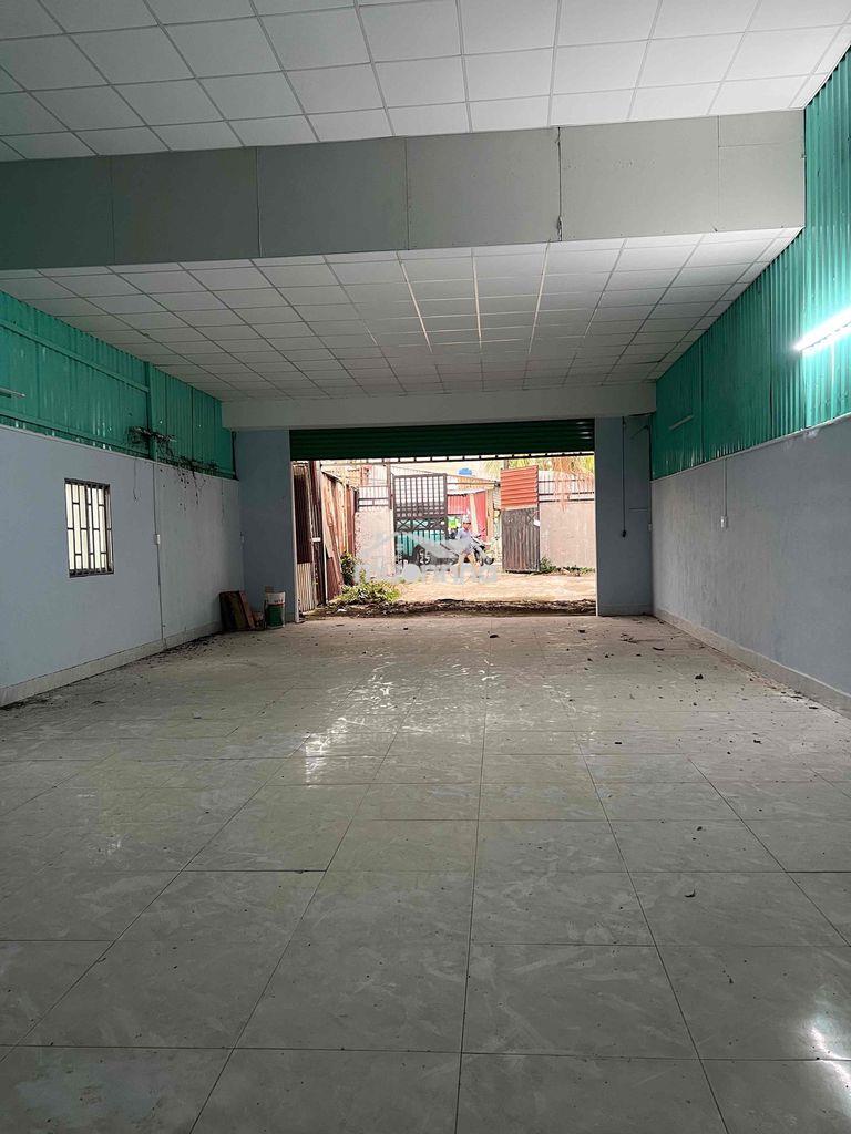 Kho xưởngs 200m vuông giá 15tr còn thương lượng - 2