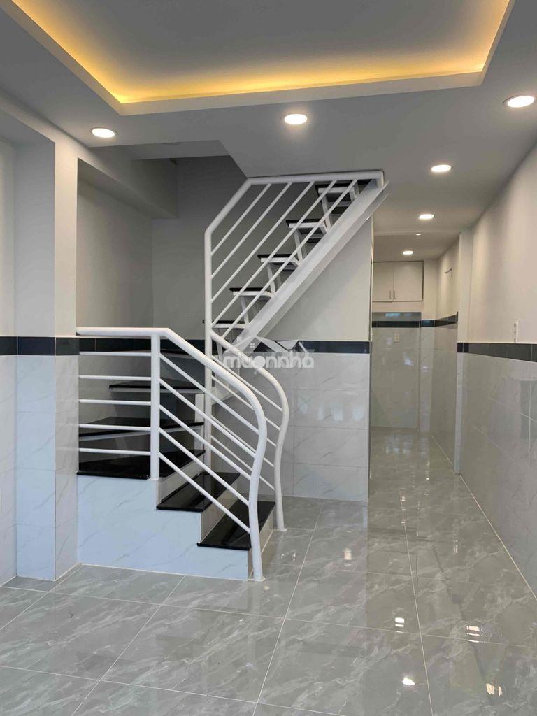 Nhà mới xịn, hẻm xe hơi, 1 trệt 2l sân thượng 3p. ngủ, n.thất mới ok - Ảnh 2