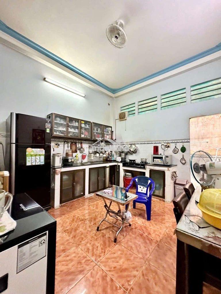 Chính chủ cần bán nhà hẻm xe tải tô hiệu - Ảnh 3