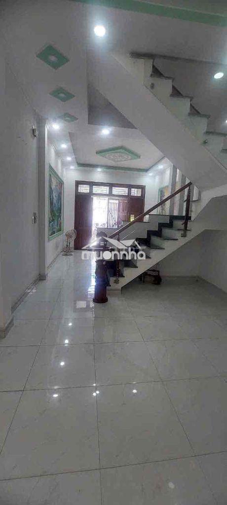 Bán nhà 2 lầu 1/ tx 22 thới an q12  hẻm 6m dt 53, 5m 4p ngủ giá 4ty7 - 2
