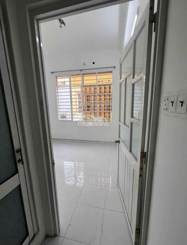 Cho thuê nhà 3 pn 3wc 3 máy lạnh hẻm 151 huỳnh văn bánh, phú nhuận - Ảnh 3