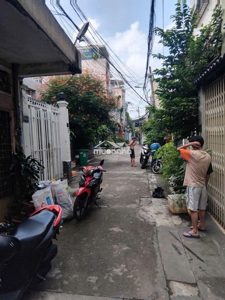 Nhà ở gần sông thoáng mát - Ảnh 2
