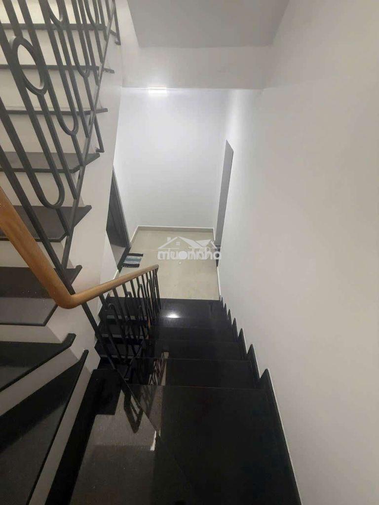 Cho thuê nhà 1 trệt 1 lửng 2 lầu, sân thượng. dt 5×15 có 5pn 3wc - Ảnh 4