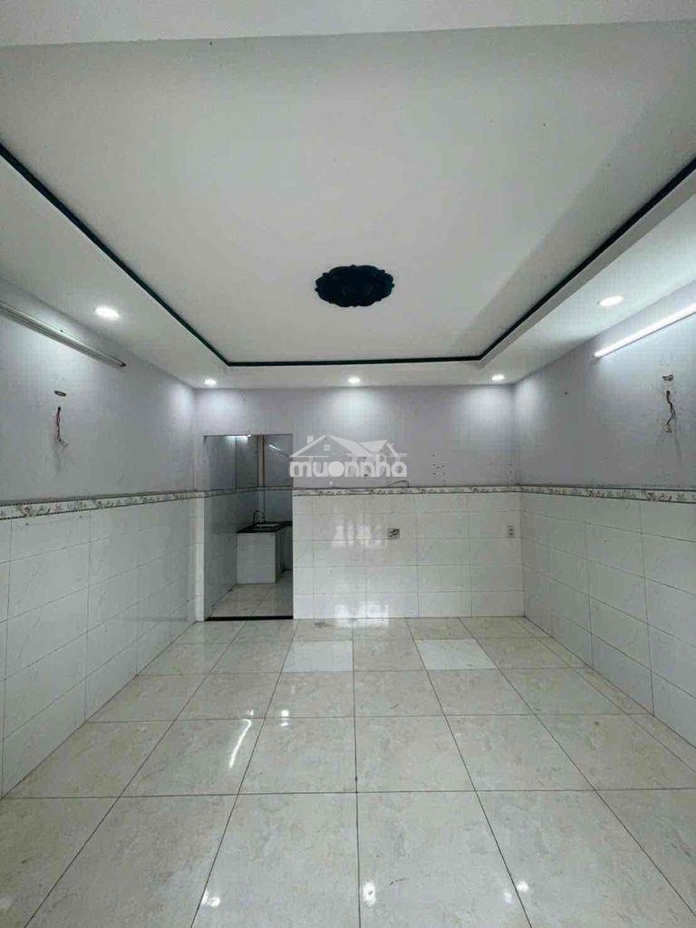 Nhà nguyên căn ngay liên khu 5-6 , 2pn - 6tr