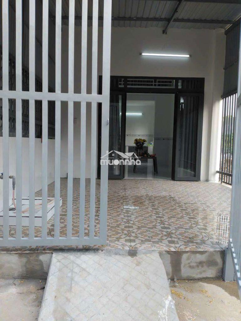 Cho thuê nhà nguyên căn mới xây sau trường cao đẳng y tế bd.