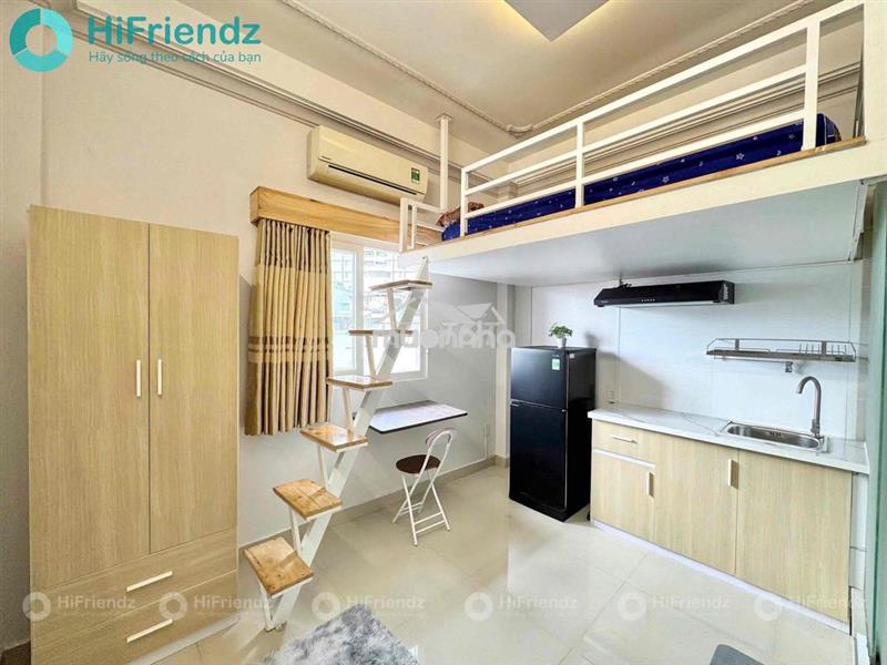 Duplex cửa sổ sáng ngay trung tâm q10 gần ueh , dh y dược