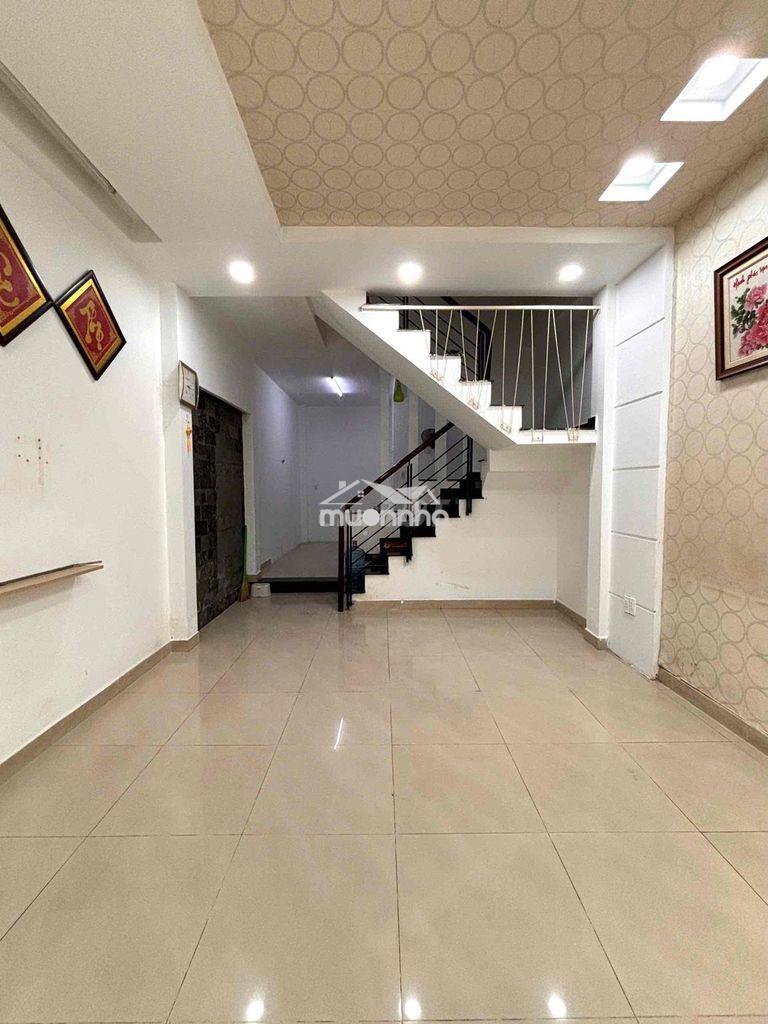 Nhà 4 phòng ngủ 4x10 sư vạn hạnh. hẻm xe hơi